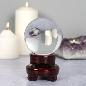 8cm Krystalkugle af Glas m. Base i Tr�