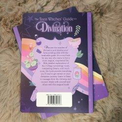 The Teen Witches' Guide to Divination