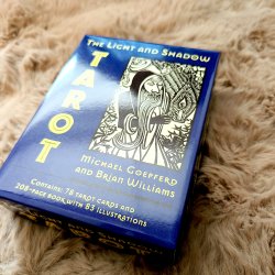 The Light and Shadow Tarotkort S�t