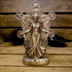 Hekate Gudinde Statue