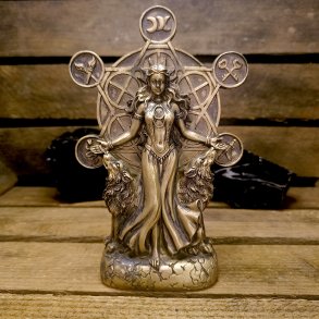 Hekate Gudinde Statue