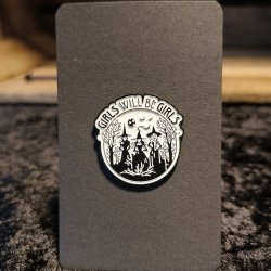Emalje Pin "Girls Will Be Girls"